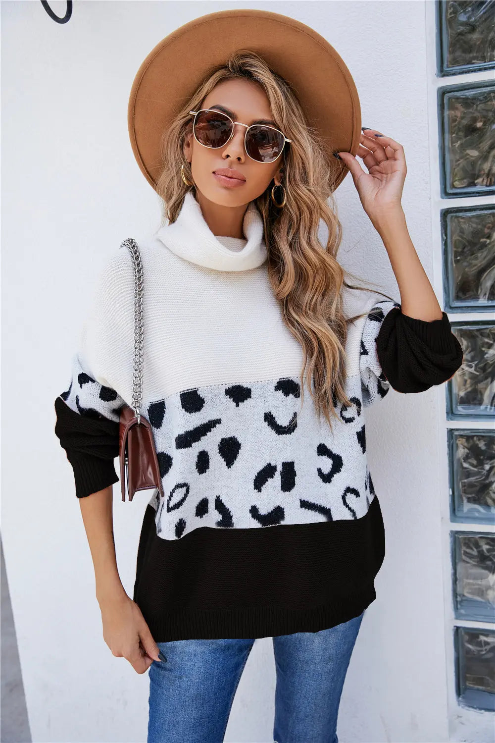 Trendy casual-stylish womens leopard print sweater. MODISHMARY